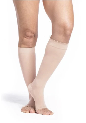Sigvaris 781CO Sheer, 15-20 mmHg, Knee High, Open Toe - Image 3