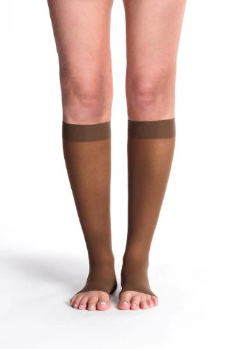 Sigvaris 781CO Sheer, 15-20 mmHg, Knee High, Open Toe - Image 7
