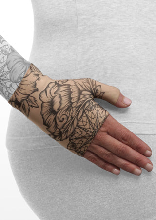 Juzo Soft Gauntlet w/Thumb (FLORAL PURPLE HENNA)