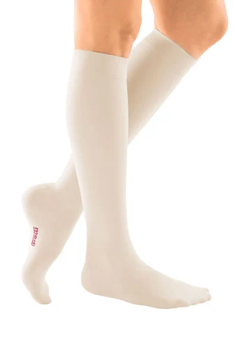 Mediven Comfort, 20-30 mmHg, Knee High, Closed Toe - Image 6