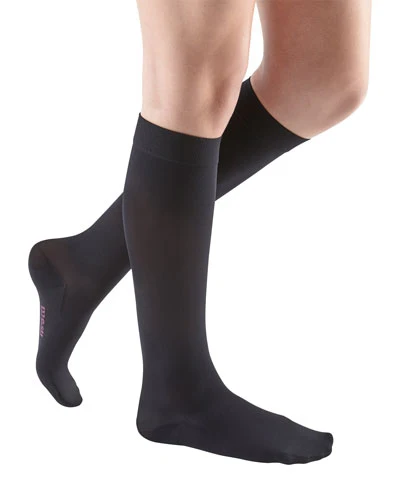 Mediven Comfort, 30-40 mmHg, Knee High, Closed Toe - Image 4