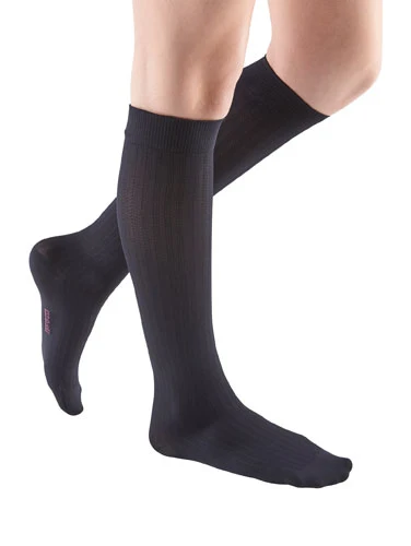 Mediven Comfort Vitality, 20-30 mmHg, Knee High, Closed Toe - Image 3