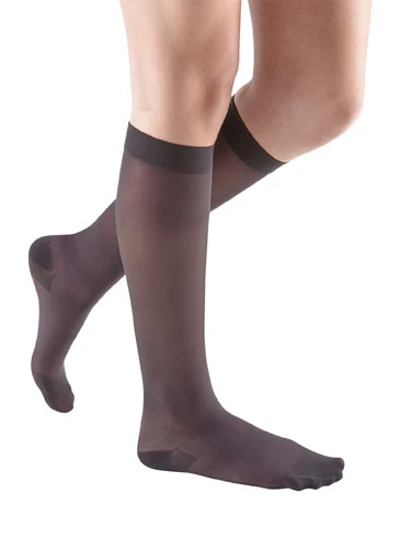 Mediven Sheer & Soft, 30-40 mmHg, Knee High, Closed Toe - Image 2