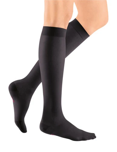Mediven Sheer & Soft, 30-40 mmHg, Knee High, Closed Toe - Image 3