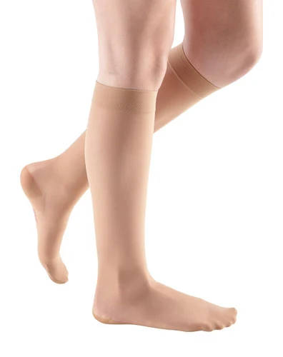 Mediven Sheer & Soft, 30-40 mmHg, Knee High, Closed Toe - Image 4