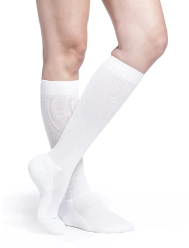 Sigvaris 362C Cushioned Cotton, 20-30 mmHg, Knee High, Closed Toe - Image 4