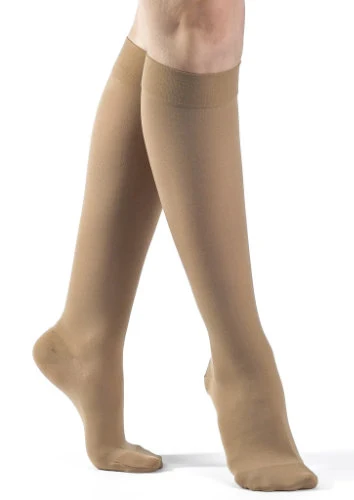 Sigvaris 862C Women's Opaque, 20-30 mmHg, Knee High, Closed Toe - Image 2
