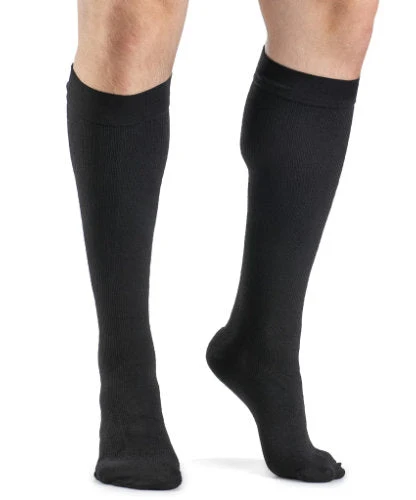 Sigvaris 921C/S Men's Dynaven Opaque Ribbed, 15-20 mmHg, Knee High, Closed Toe w/Silicone Band - Image 2