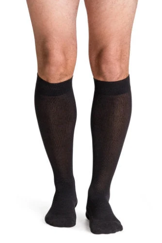 Sigvaris 962C Unisex Dynaven Cushioned, 20-30 mmHg, Knee High, Closed Toe - Image 2
