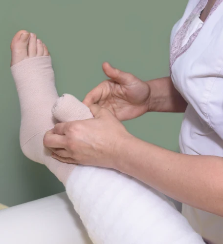 Sigvaris BiaForm Premium Short Stretch Bandage - Image 3