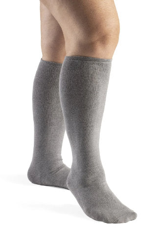 Sigvaris Coolflex Standard Calf Mesh Wrap - Image 3